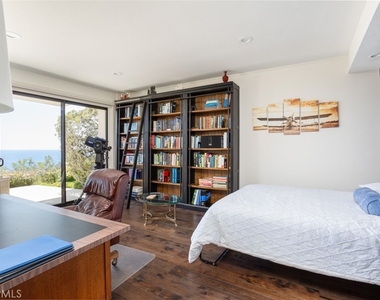 1401 Emerald Bay - Photo Thumbnail 18
