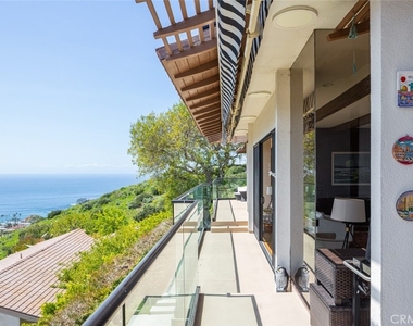 1401 Emerald Bay - Photo Thumbnail 6