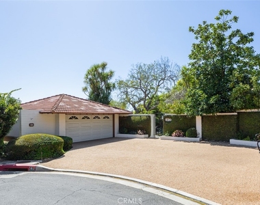 1401 Emerald Bay - Photo Thumbnail 27