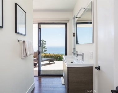 1401 Emerald Bay - Photo Thumbnail 17