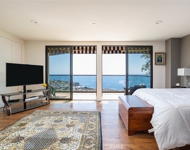 1401 Emerald Bay - Photo Thumbnail 12