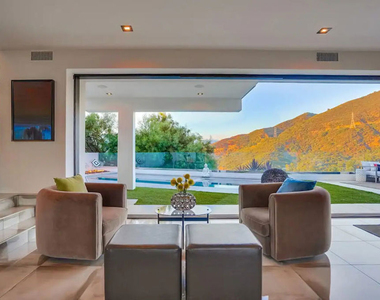 3437 Troy Drive - Photo Thumbnail 16