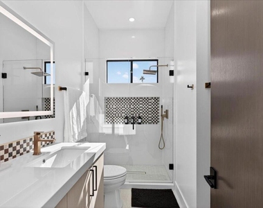51116 Avenida Mendoza - Photo Thumbnail 42