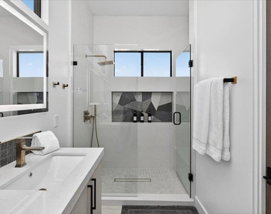 51116 Avenida Mendoza - Photo Thumbnail 38