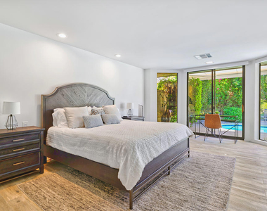 12 Sussex Court - Photo Thumbnail 8