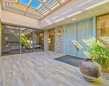 12 Sussex Court - Photo Thumbnail 25