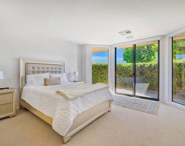 12 Sussex Court - Photo Thumbnail 14