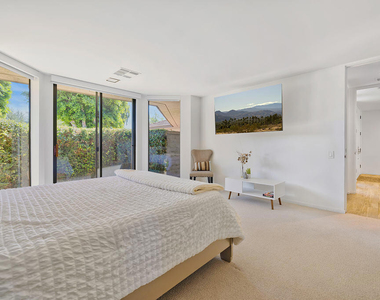 12 Sussex Court - Photo Thumbnail 15