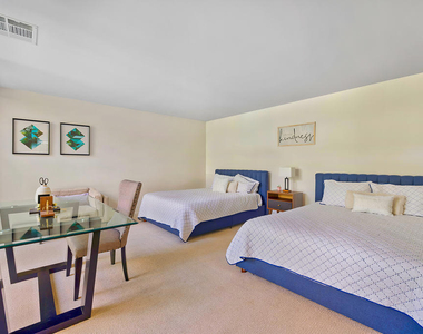 12 Sussex Court - Photo Thumbnail 19