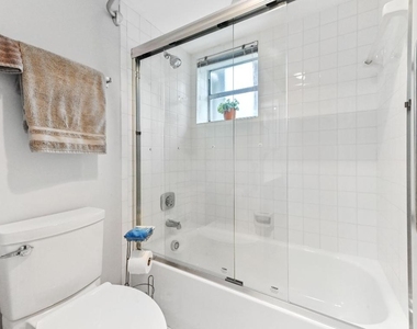 6768 10th Avenue N - Photo Thumbnail 21
