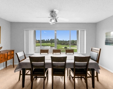 6768 10th Avenue N - Photo Thumbnail 3