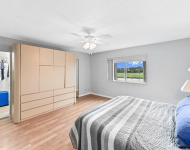 6768 10th Avenue N - Photo Thumbnail 25