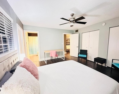 2424 Ne 9th Street - Photo Thumbnail 10