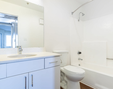 4920 Van Nuys Blvd - Photo Thumbnail 23