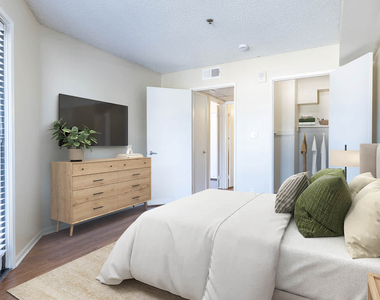 4920 Van Nuys Blvd - Photo Thumbnail 24