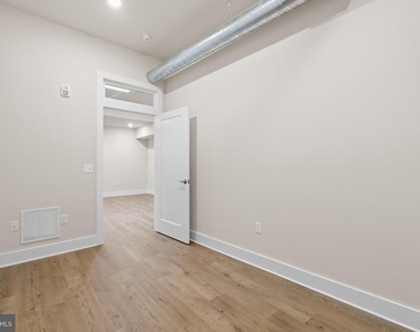 30 W Broad Street - Photo Thumbnail 25