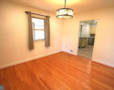 10104 Towhee Avenue - Photo Thumbnail 12