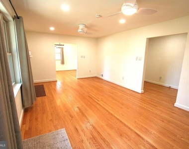 10104 Towhee Avenue - Photo Thumbnail 10