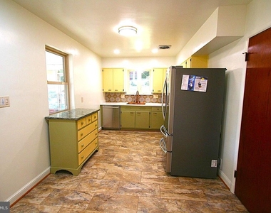 10104 Towhee Avenue - Photo Thumbnail 13