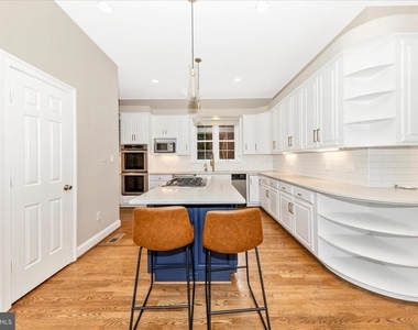 9723 Beman Woods Way - Photo Thumbnail 16