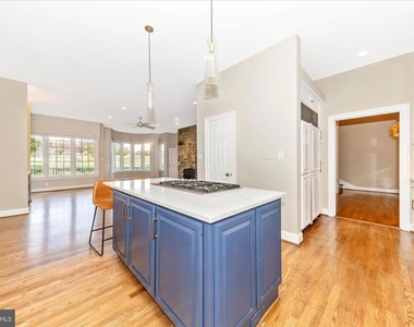 9723 Beman Woods Way - Photo Thumbnail 19