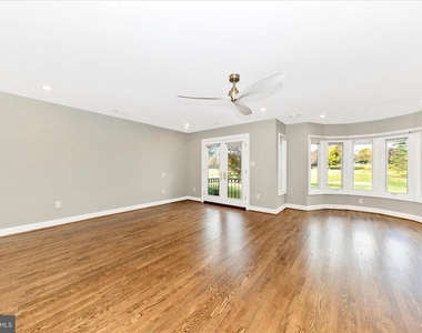 9723 Beman Woods Way - Photo Thumbnail 23
