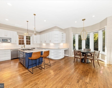9723 Beman Woods Way - Photo Thumbnail 15