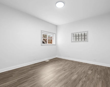 7912 S Ada Street - Photo Thumbnail 4