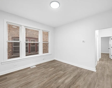 7912 S Ada Street - Photo Thumbnail 2