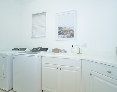 20057 Saraceno Drive - Photo Thumbnail 16