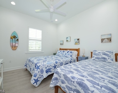 7259 Cayo Coco Lane - Photo Thumbnail 17