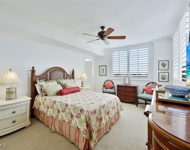 6597 Nicholas Boulevard - Photo Thumbnail 20