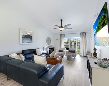 824 Tanbark Drive - Photo Thumbnail 1