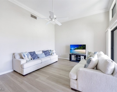 6525 Valen Way - Photo Thumbnail 6