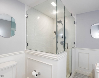 5897 Chanteclair Drive - Photo Thumbnail 4