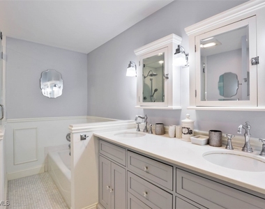 5897 Chanteclair Drive - Photo Thumbnail 3