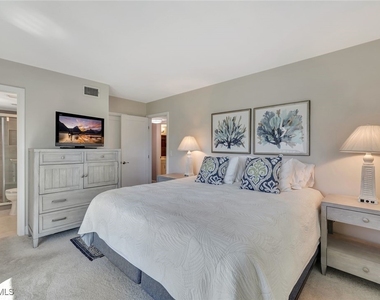 766 Central Avenue - Photo Thumbnail 16