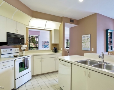 6500 Valen Way - Photo Thumbnail 7