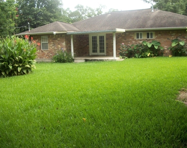 111 Shadylyn Drive - Photo Thumbnail 16