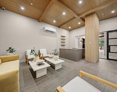 526 Baltic Street - Photo Thumbnail 9