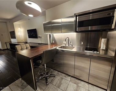 4381 W Flamingo Road - Photo Thumbnail 10