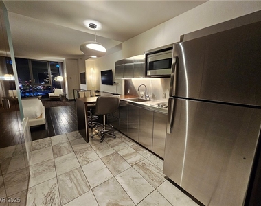 4381 W Flamingo Road - Photo Thumbnail 9