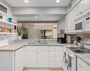 464 Sunningdale Drive - Photo Thumbnail 32