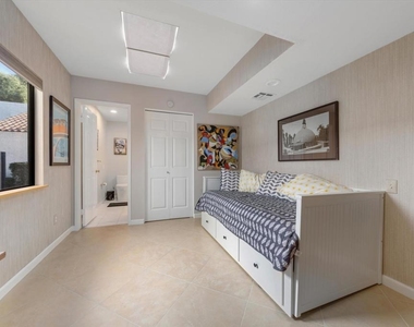 464 Sunningdale Drive - Photo Thumbnail 41