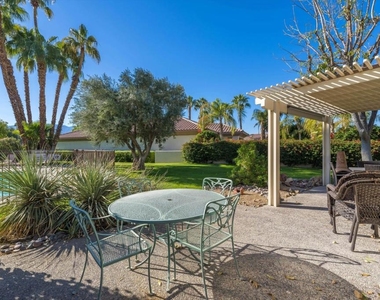 464 Sunningdale Drive - Photo Thumbnail 20
