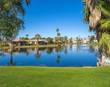 464 Sunningdale Drive - Photo Thumbnail 14