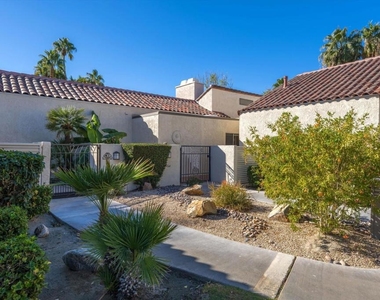464 Sunningdale Drive - Photo Thumbnail 8