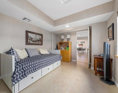 464 Sunningdale Drive - Photo Thumbnail 42
