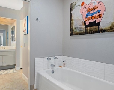 464 Sunningdale Drive - Photo Thumbnail 38