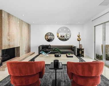 2560 S Camino Real - Photo Thumbnail 5